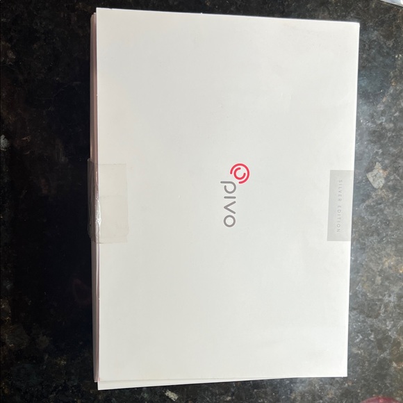 Pivo Smart Mount with Case - Picture 4 of 4